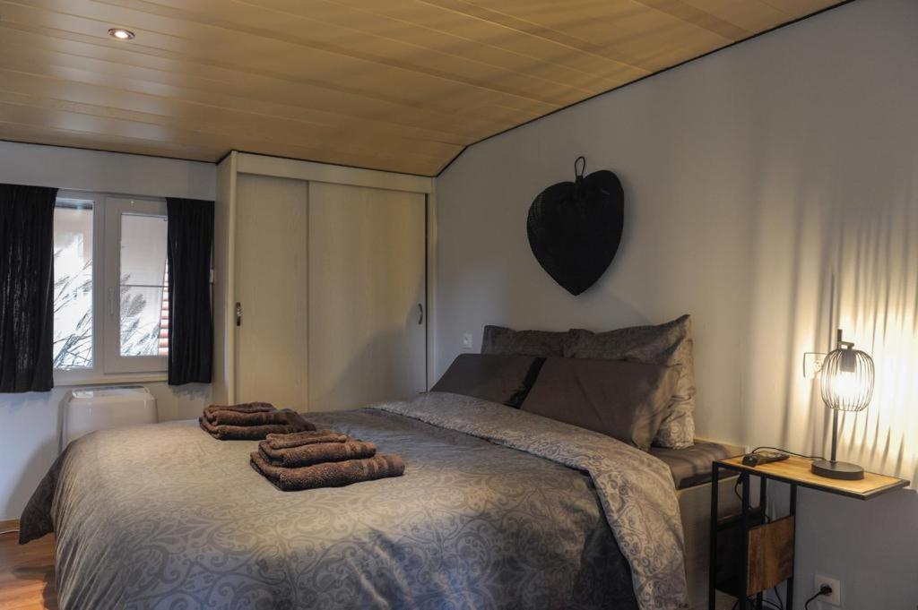 Prachtige Chalet Wabi Sabi Aan Het Water! เกล ภายนอก รูปภาพ